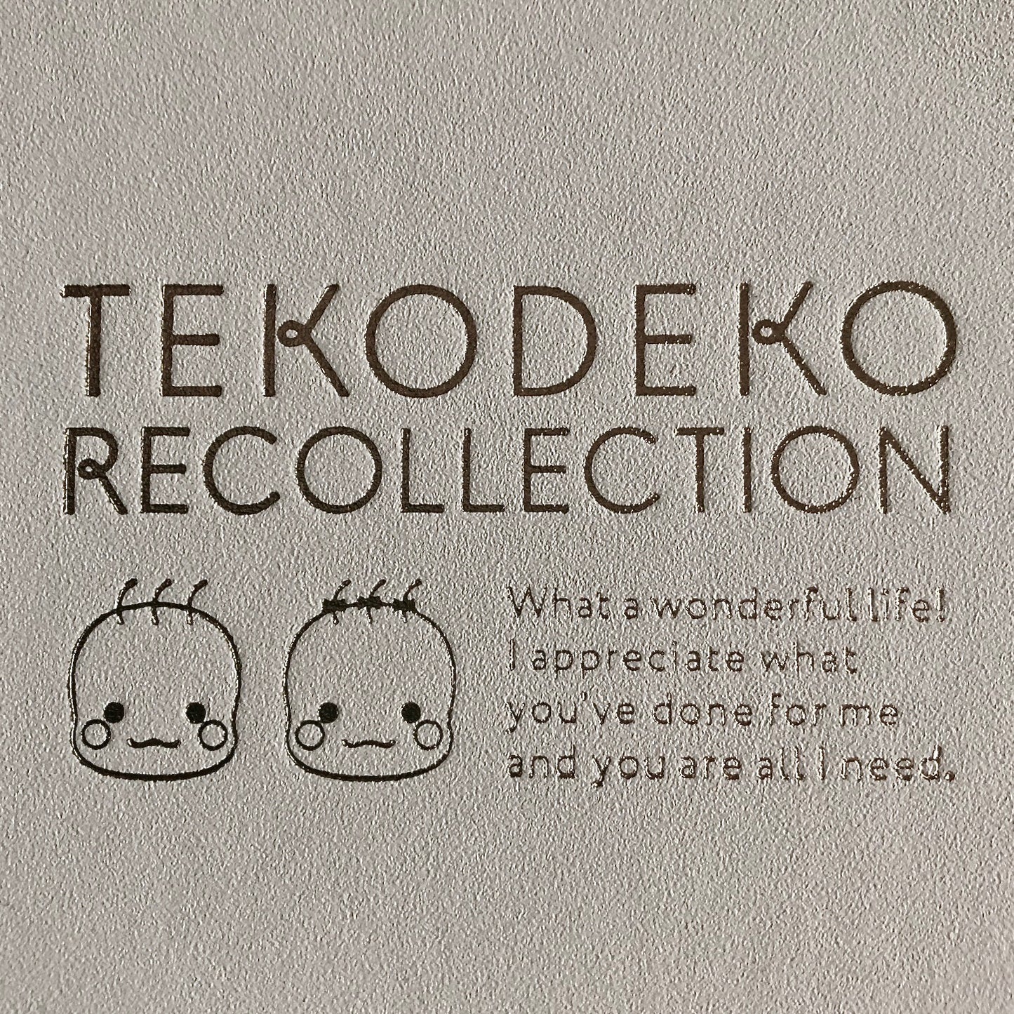 TEKODEKO RECOLLECTION回想アルバム（ベージュ、キャラクターあり）